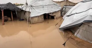 ঘূর্ণিঝড় ‘বায়রনের’ তাণ্ডবে বিপর্যস্ত গাজা, নিহত বেড়ে ১৪